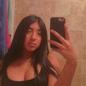 Meet your Posher, Valerie